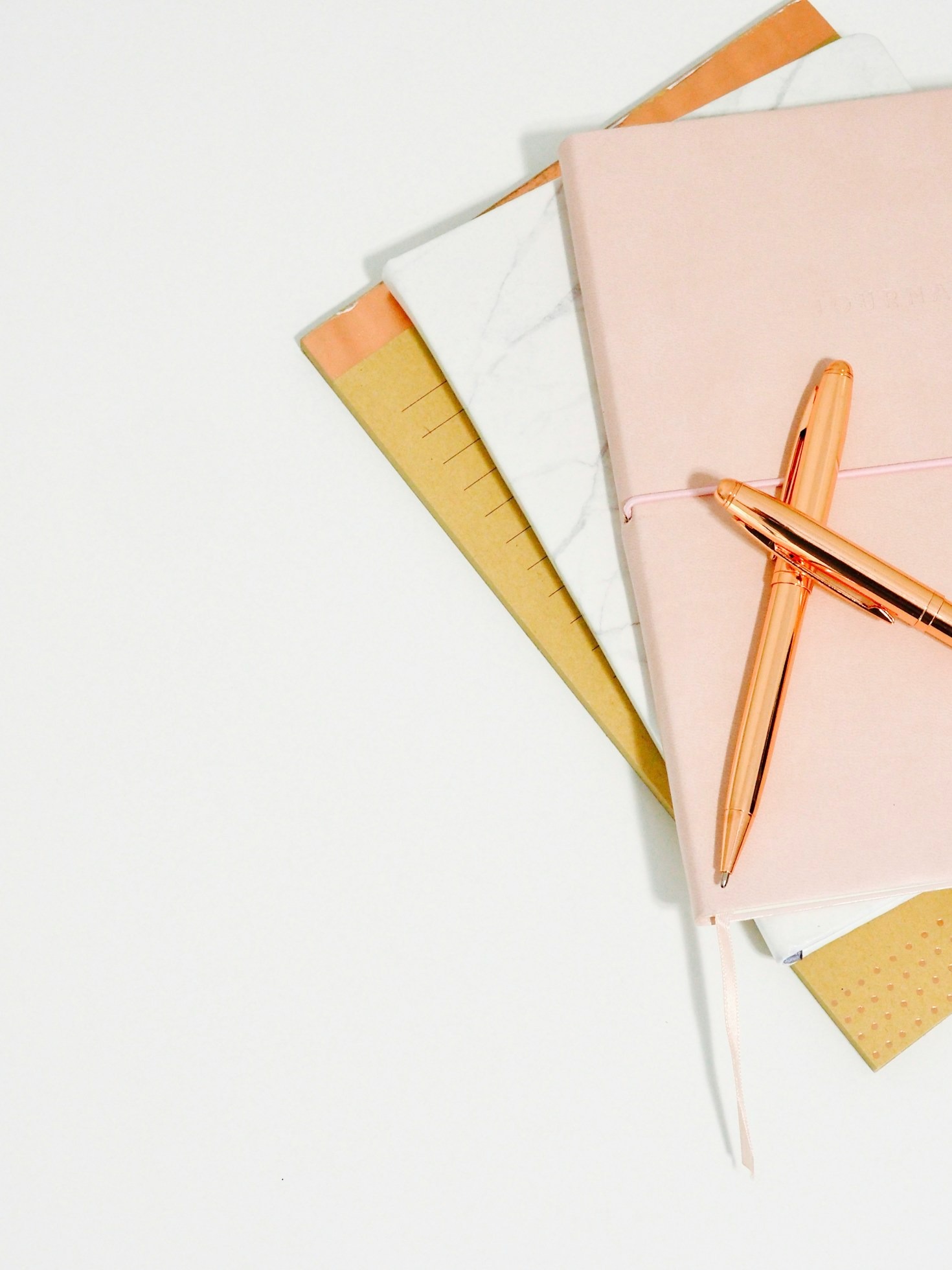How to Stay Organized with Creative Trackers